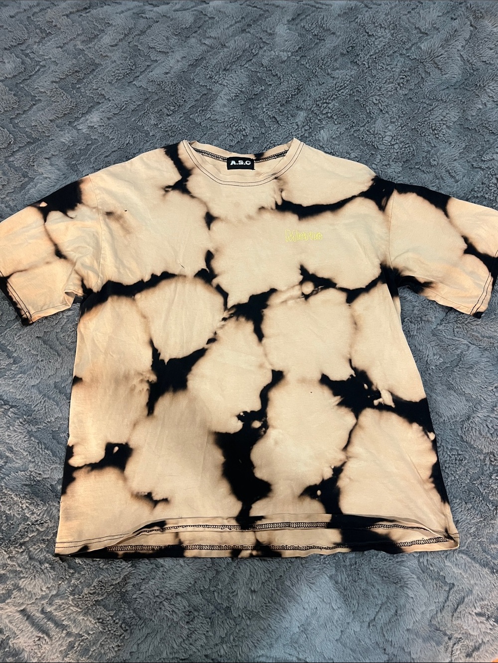 A.S.O Tie-Dye Misfits Short Sleeve Tee in Beige & Black